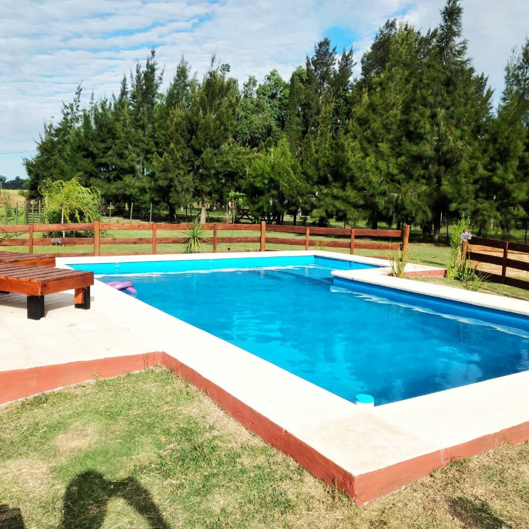 Quincho con parrilla listo para asado